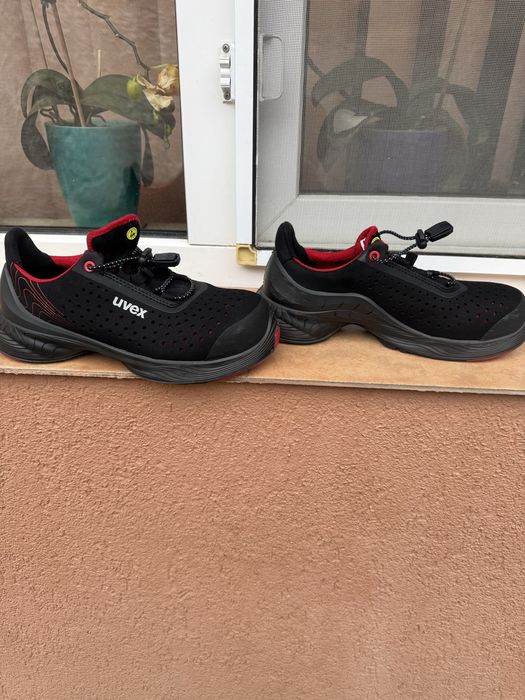 Pantofi de protectie UVEX