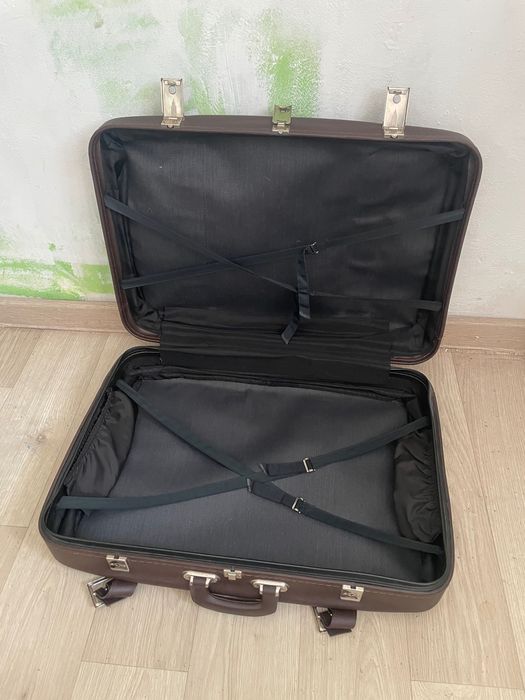 Чемодан советский кожаный