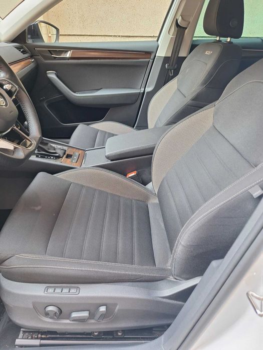 Skoda Superb Scout 2.0TSI 280hp 4x4, гаранция до 2028 г.