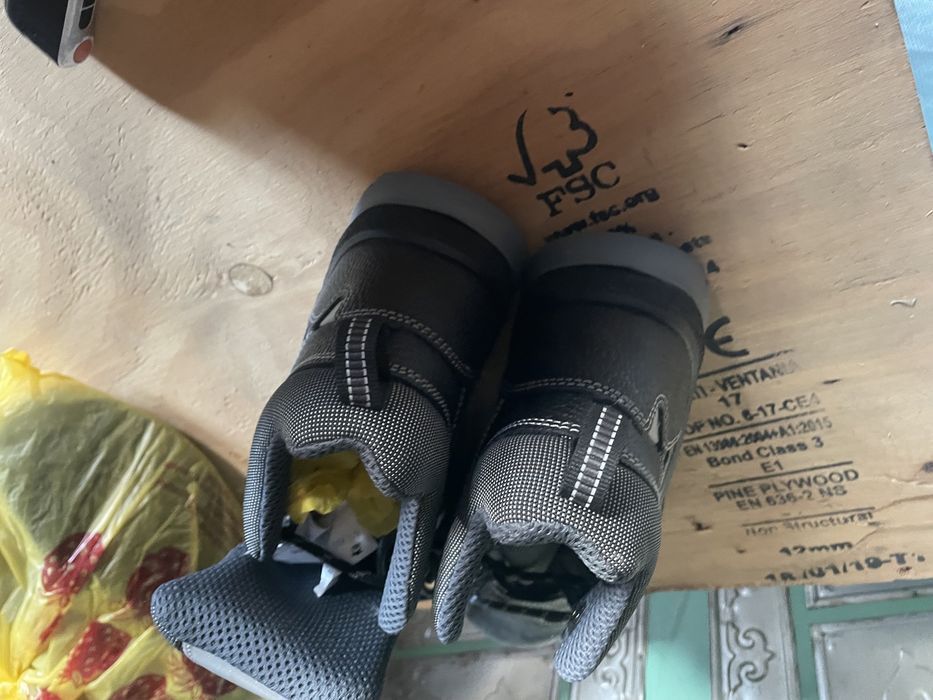 Спец обувь (спец ботинки , sefti) размер 41 летний