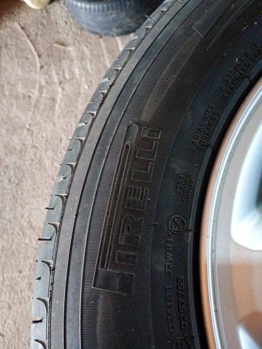 Хюндай оригинални джанти със летни  гуми 235/65/17 7J ET41 5x115 цо67