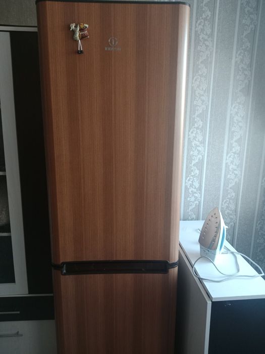 Холодельник в рабочем