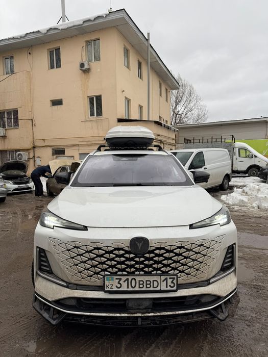 Лобовое стекло на Changan