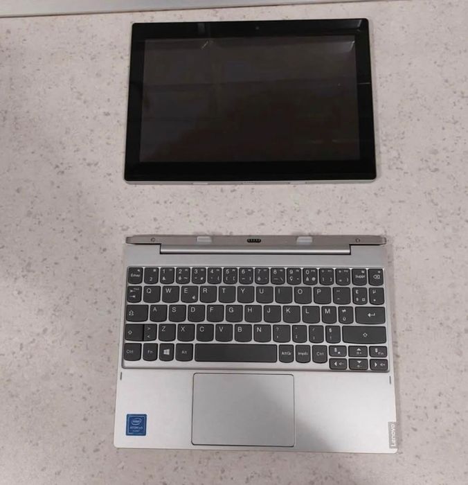 Lenovo miix 320 Tableta laptop 2 in 1 pret fix