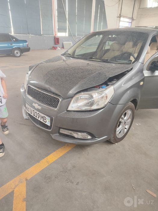 Nexia r3 sotiladi yaxshi holatda