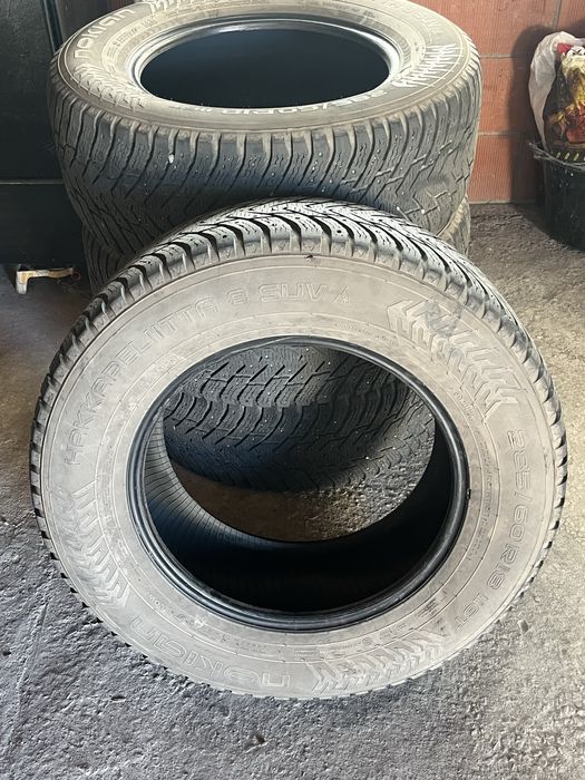 Продам шины шипы r18 285/60