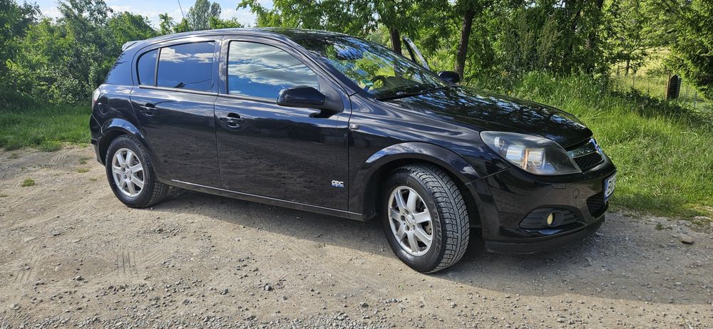 Opel Astra H OPC line hatchback