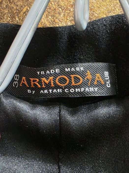 Продам пальто демисезонное