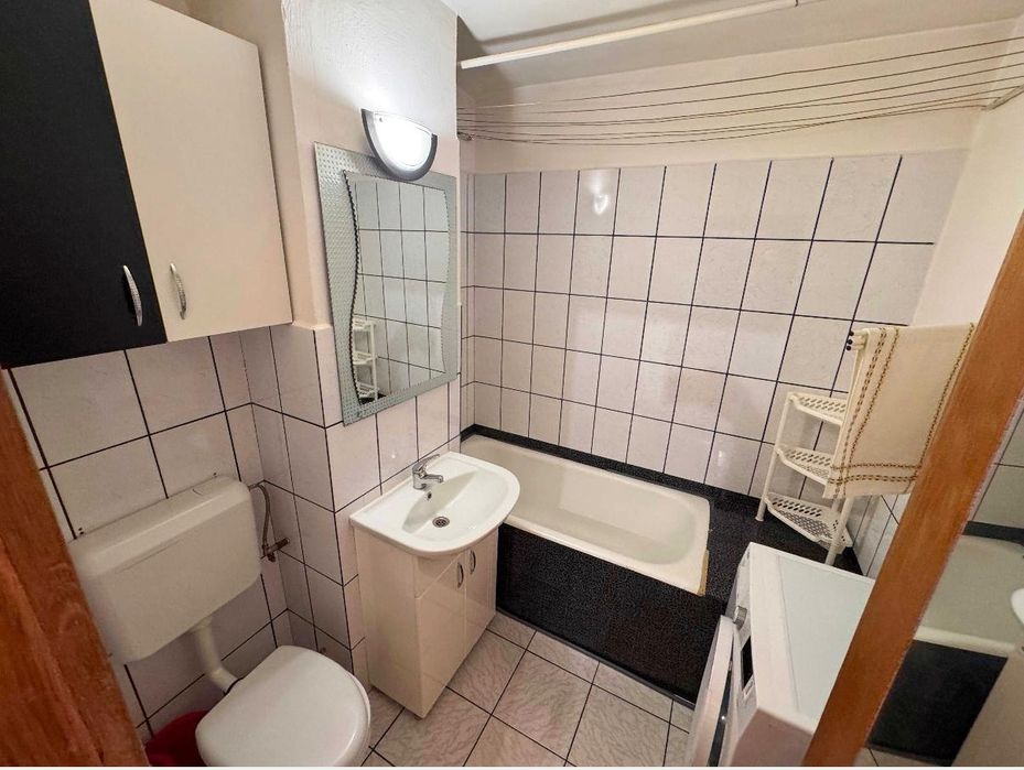 Vând apartament 2 camere tip PB decomandat rogerius