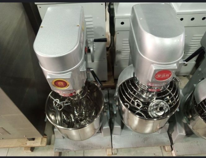 Mikser , 30 har xil turdagi, zbivalka,aralashtirgich,mishalka,pech,печ