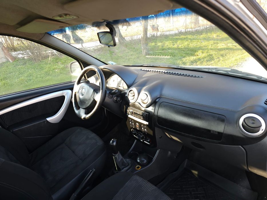 Logan 1 facelift de vânzare