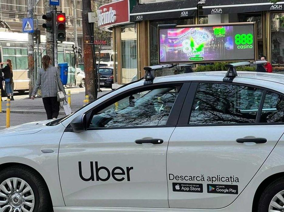Ecran led pentru publicitate/reclame *montaj pe autoturism*