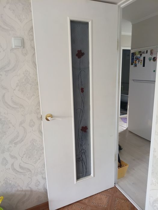 Продам двери межкомнатные