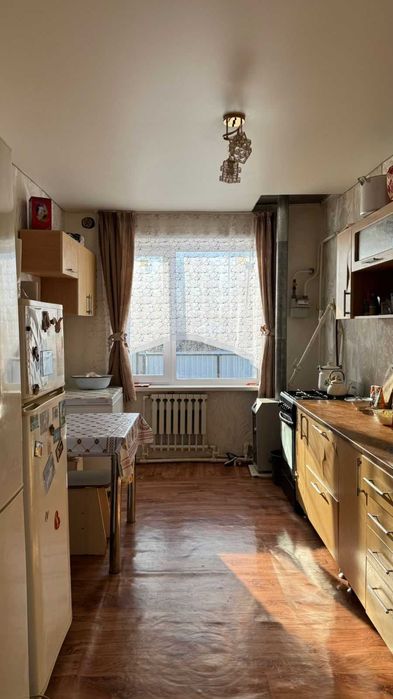 продам дом в Казахстанце(с. Октябрьское)