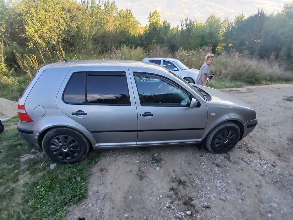 VOLKSWAGEN Golf 2003 — imagine 4