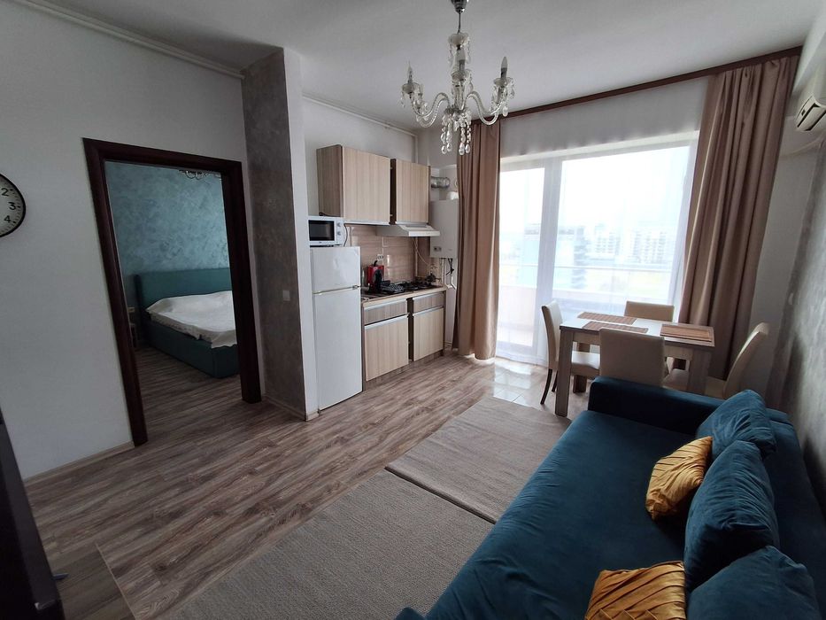 Inchiriez apartament