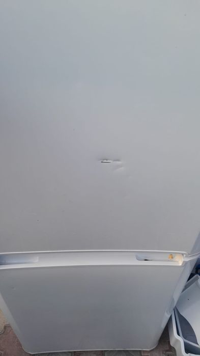 Продаёться холодильник Indesit Б/у