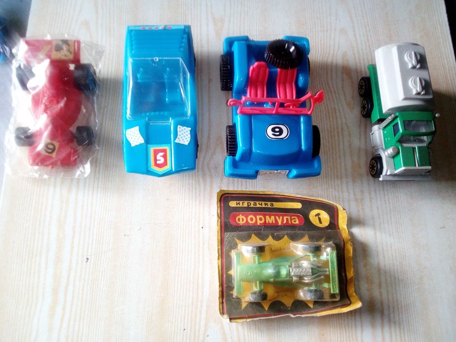 Ретро колички- чисто нови