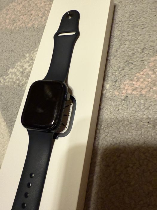 Vand Apple Watch 7 series, GPS Midnight 45 mm