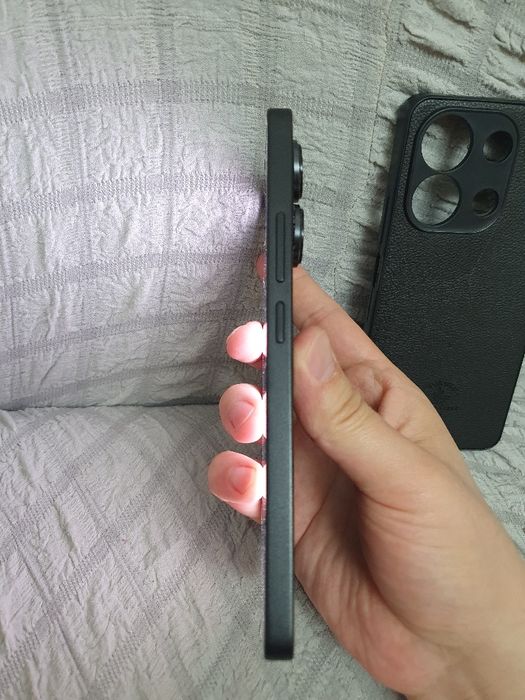 Srochna sotiladi Xiaomi Redmi Note 13 8+8/256Gb Black Original Igravoy