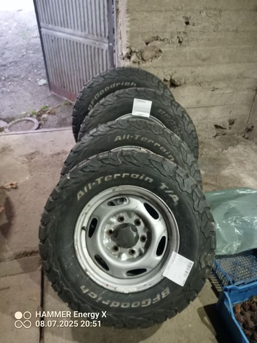 Гуми 235/75/15 bfgoodrich all terain