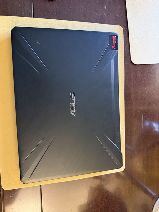 Laptop Gaming ASUS FX505D - Defect, nu incarca.
