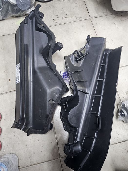 3вукоизолация на двигателното пространство  E70,E71.