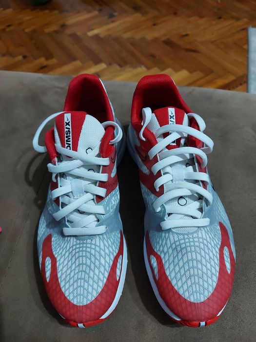 Nike 36.5 и Adidas 35   номер