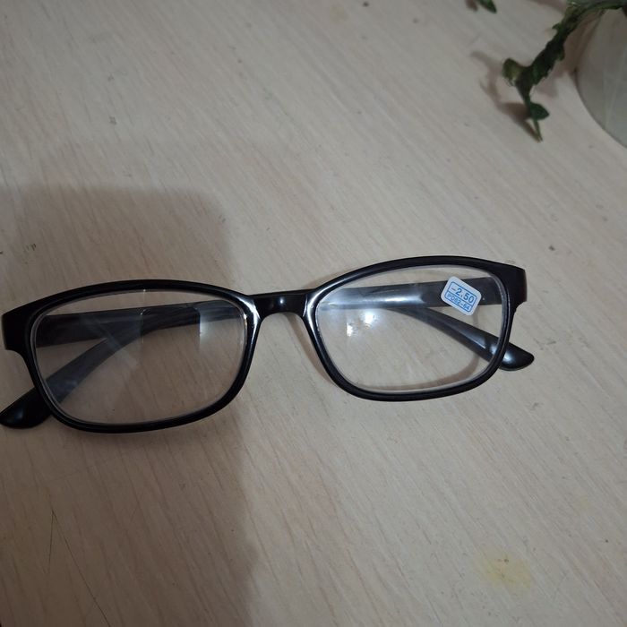 Очки от зрения -2,5