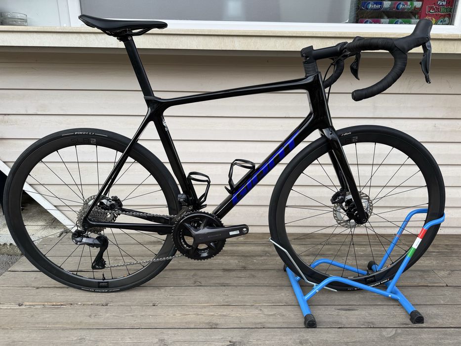 Карбонов велосипед Giant TCR Advanced 0