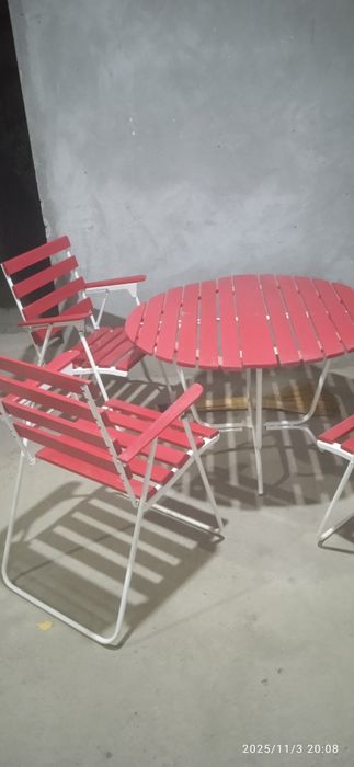 Стол стул сотилади яхши холатда