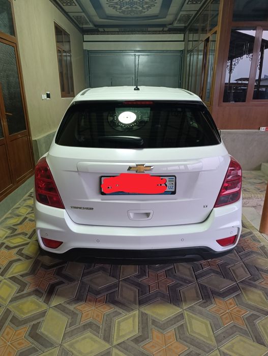 Tracker 1 sotiladi 2019-yil