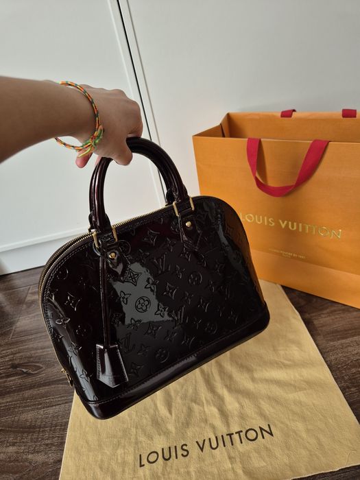 LOUIS VUITTON Alma medium сумка
