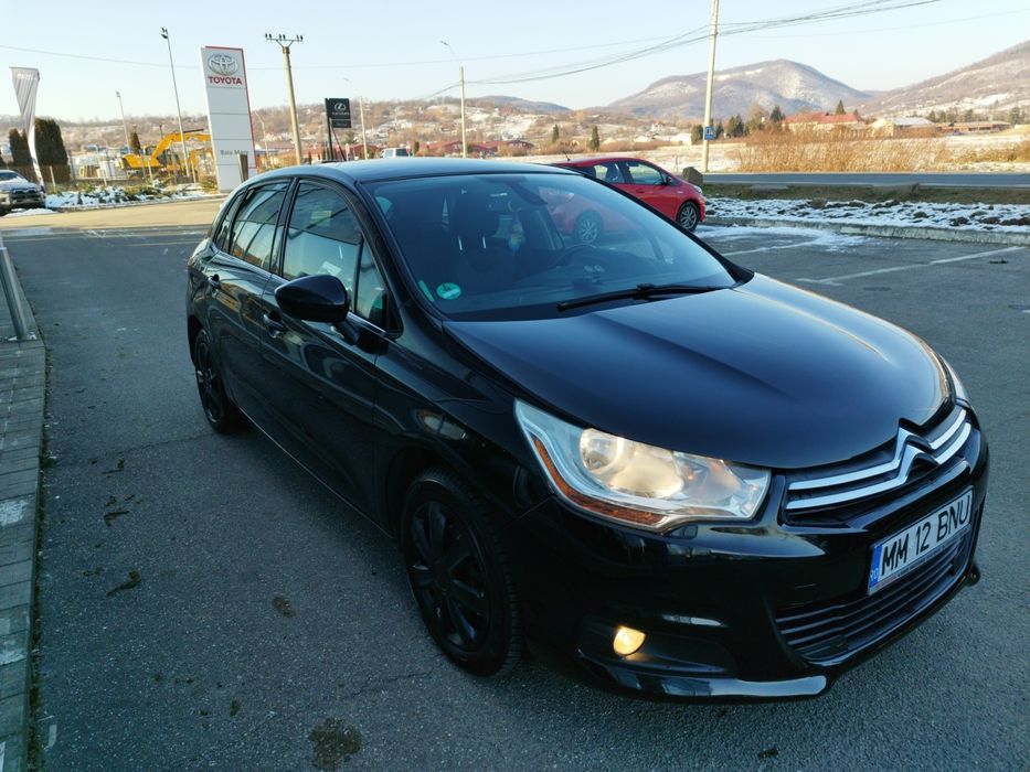 Vând Citroen C4.