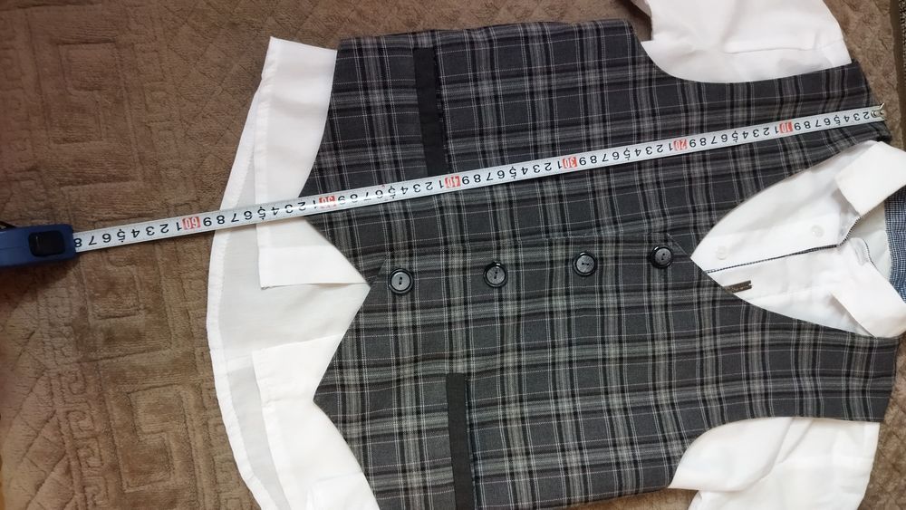 Продам школьный жилет