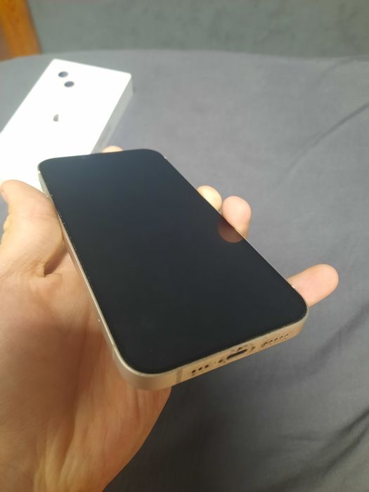 В продаже Iphone 13