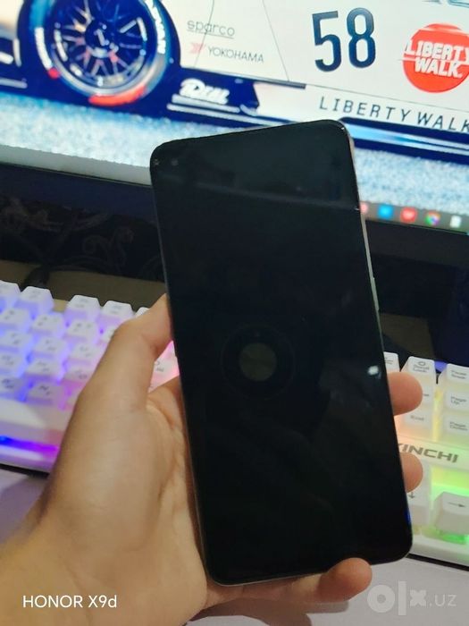 Realme GT ikki telefoni sotiladi