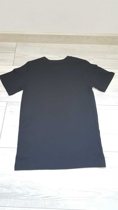 Черна детска унисекс тениска Nike за ръст 147-163 см или 11 - 13 год.