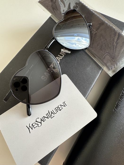 Чисто нови слънчеви очила Saint Laurent сърца