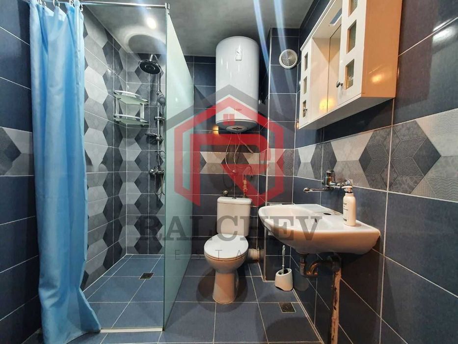 Дава се под наем Двустаен апартамент в Варна, Левски - 65 кв.м за 428.91 € - Снимка #6