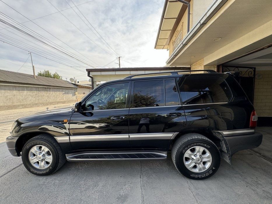 Toyota Landcrusier 100