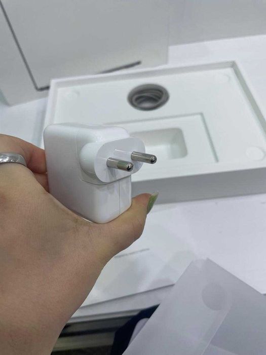 Macbook Air 13 M3 2024 акб 100%