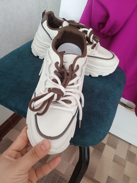 Платье+кроссовки 15.000  доставка бесплатно