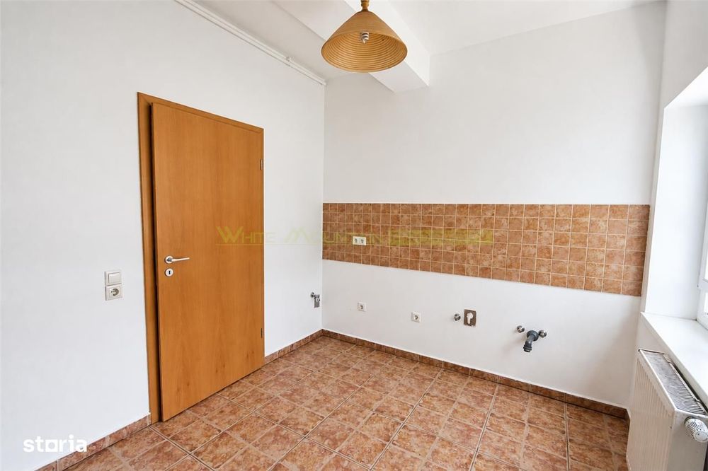 De vanzare - apartament 2 camere, Avantgarden 1