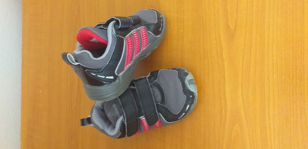 Adidasi copii adidas