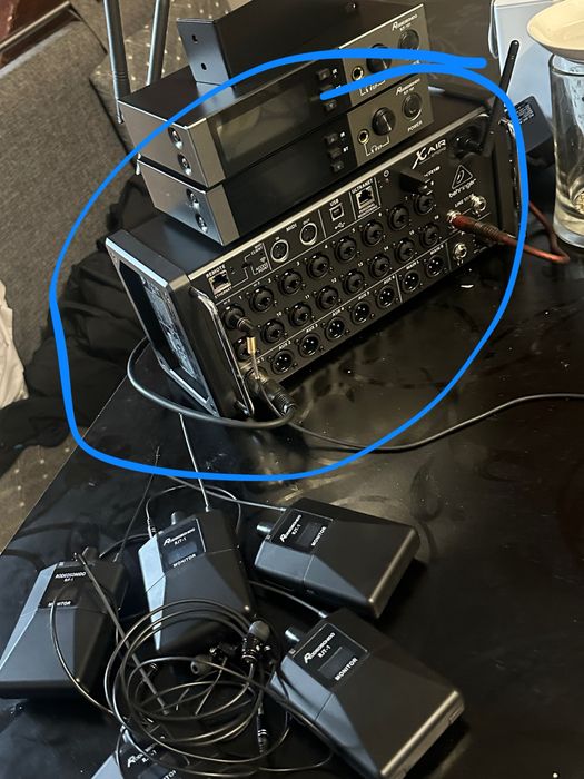 Микшерный цифровой Пульт xr 18