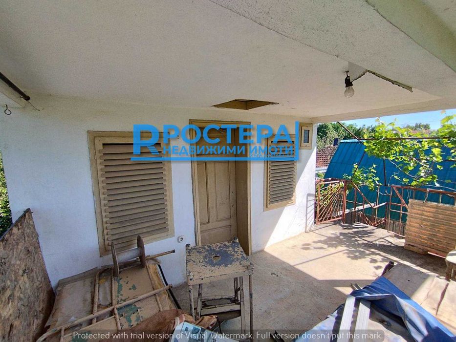 Вила с Ток, Вода, Кладенец! Местност Драката,  200м. от Главен Път