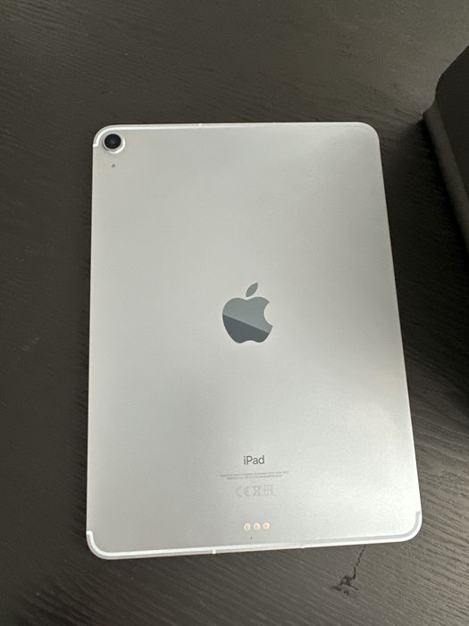Ipad Air 4 Cellular 64 GB cu apple pencil gen 2 si magic keyboard originala