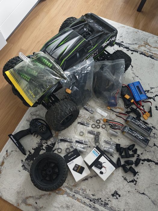 Traxxas Xmaxx 8S automodel 1/5
