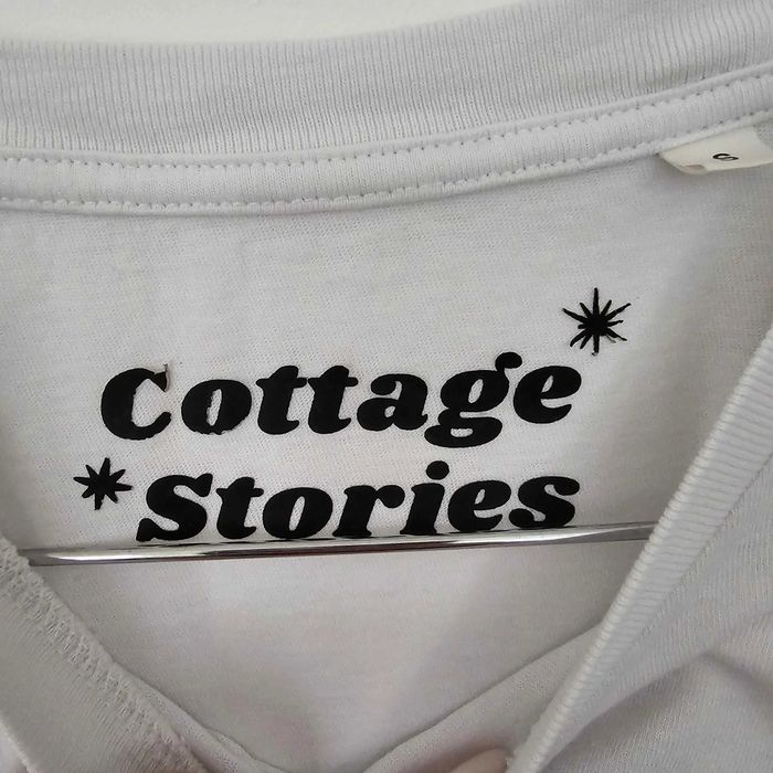 Дамска бяля тениска